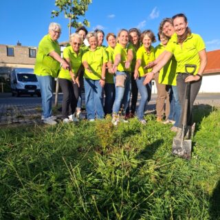 Unsere “Würzberger Landfrauen“ - Was machen die denn eigentlich so❓

@landfrauen_wuerzberg 

https://www.wuerzberg.info/?page_id=1431

- informative Abende & Vorträge
- spannende Führungen
- gemütliche Entspannungsabende
- Wandern im schönen Odenwald
- eigene Linedance Gruppe
- gemeinsames Kochen

Wir sind ein bunt gemischtes, dynamisches Team mit vielen kreativen Ideen.

Unser Ortsverein ist Mitglied des Bezirksvereins Michelstadt, zusammen gehören wir zum Hessischen Landfrauenverband. Dachverband ist der Deutsche Landfrauenverband mit Sitz in Berlin. Alle angebotenen Fort- und Weiterbildungen sind für unsere Mitglieder kostengünstig möglich!

Neugierig? Klasse, komm zu uns!
Kontaktiere uns gleich über Insta oder per Mail.
Wir freuen uns auf Dich!